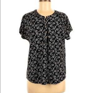 Old navy floral shirt sleeve t shirt